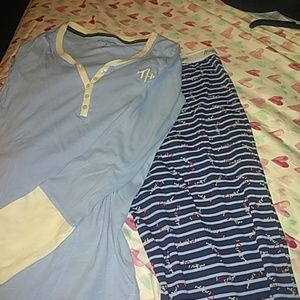 PJs( Tommy Hilfiger)